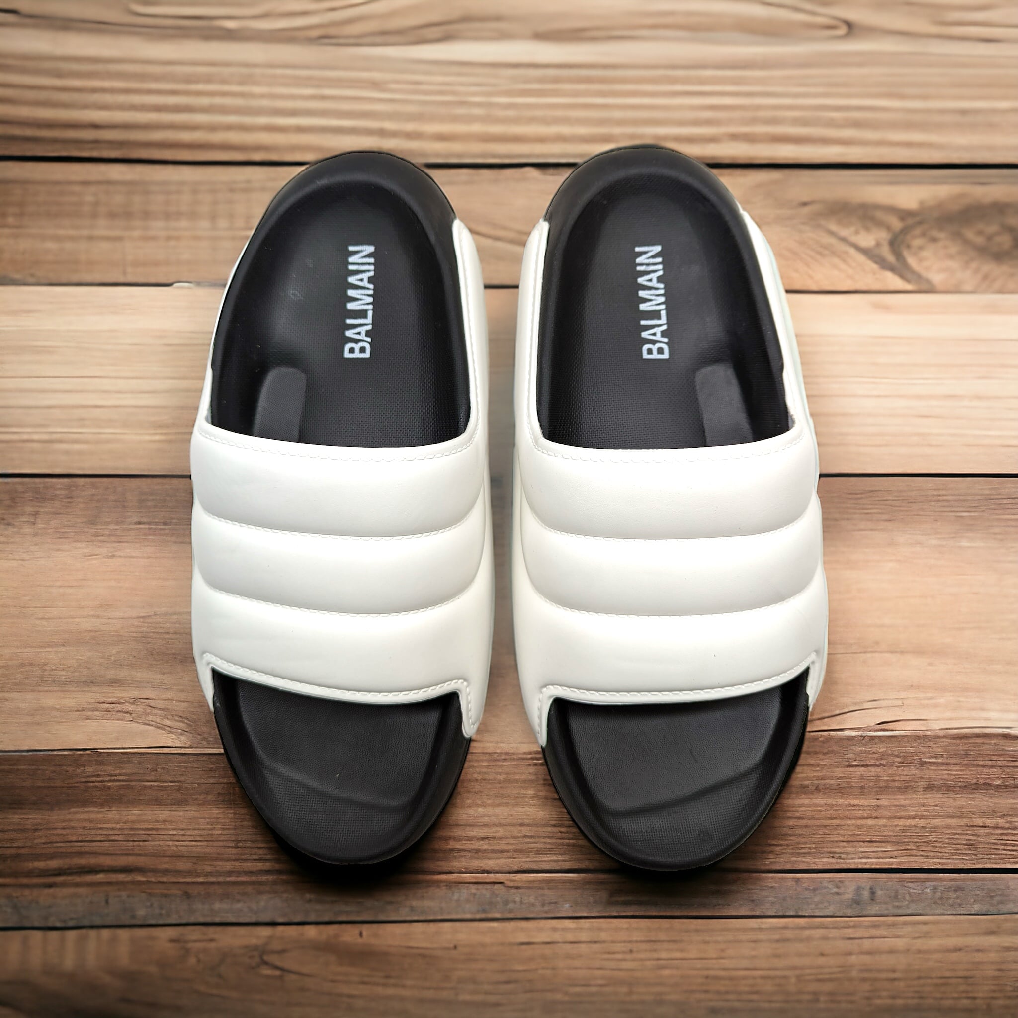 Original White & Black Balmain Slider OB-694